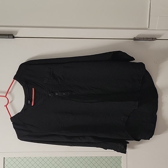 Torrid Long Sleeve Lightweight Rayon Henley Style Top Size 0 (Size 12) - Picture 2 of 7